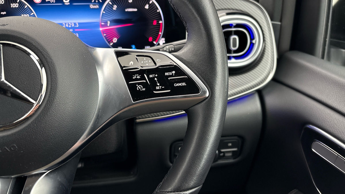 More views of Mercedes-Benz V Class