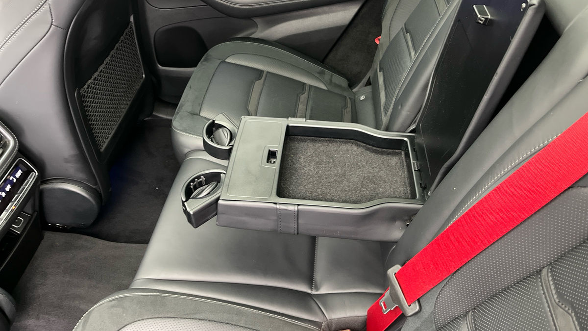 Mercedes-Benz GLE Image 9