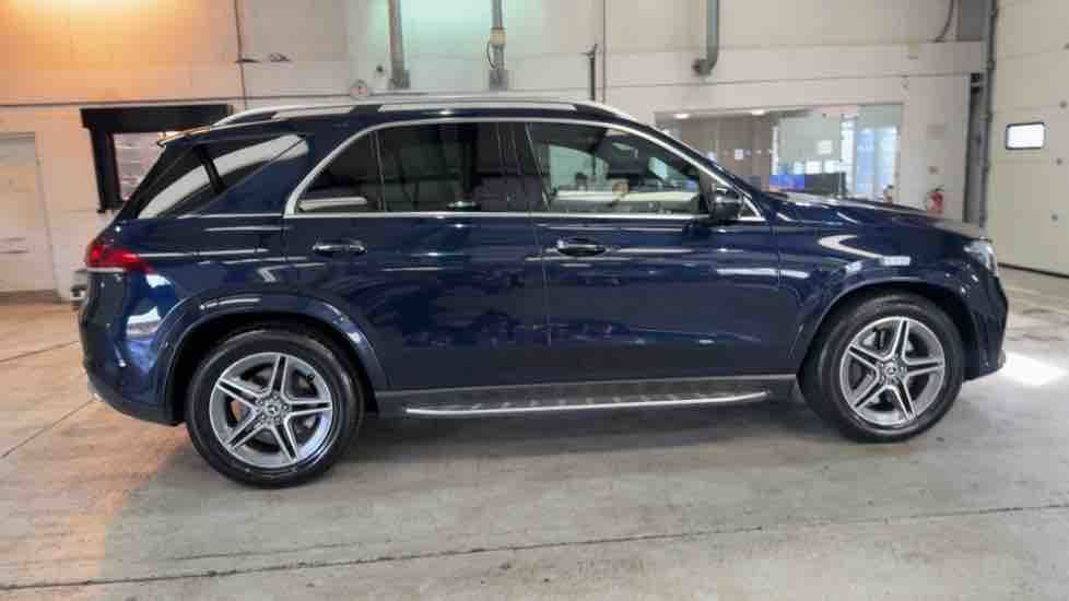 More views of Mercedes-Benz GLE