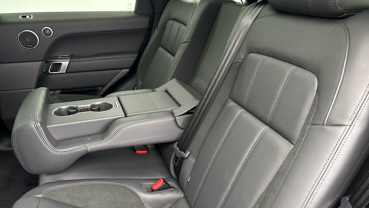 Land Rover Range Rover Sport Image 9
