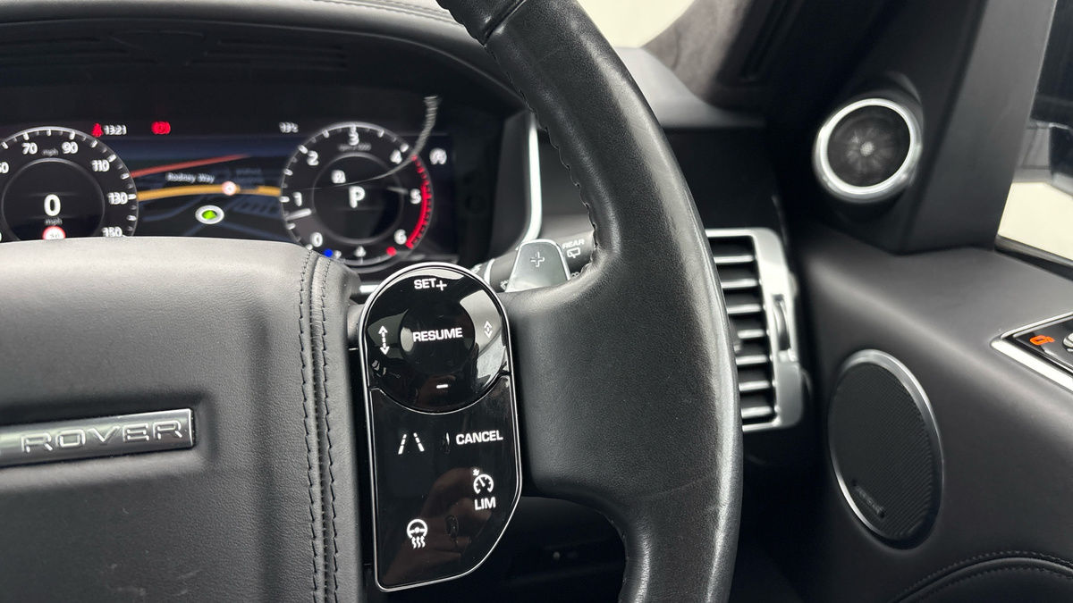 Land Rover Range Rover Image 14