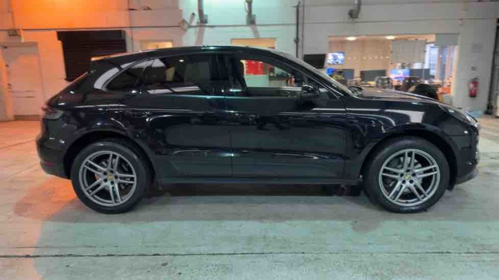 More views of Porsche Macan