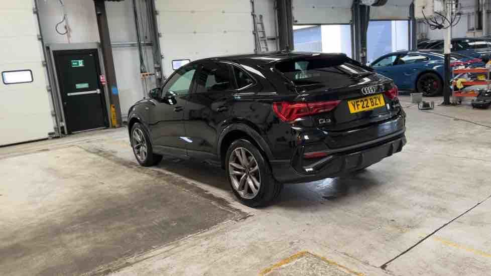 More views of Audi Q3