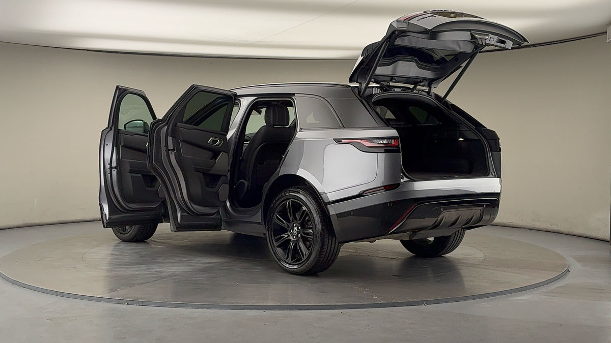 More views of Land Rover Range Rover Velar