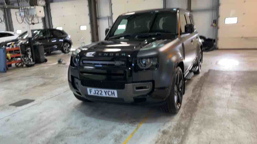 More views of Land Rover Defender 110