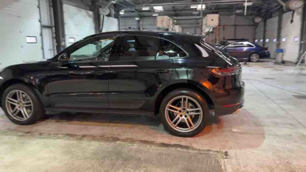 More views of Porsche Macan