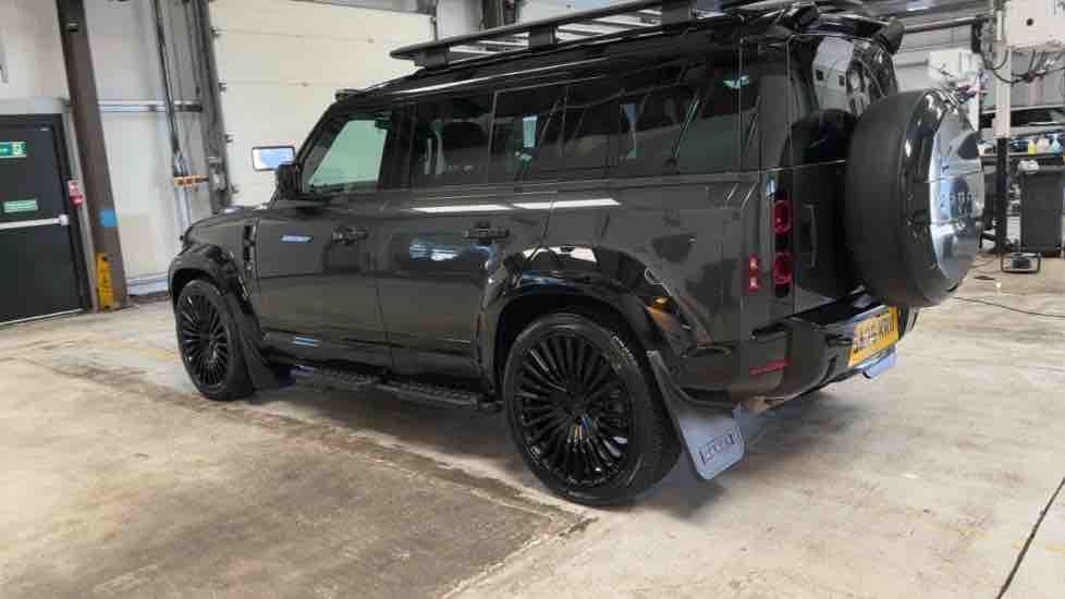 More views of Land Rover Defender 110