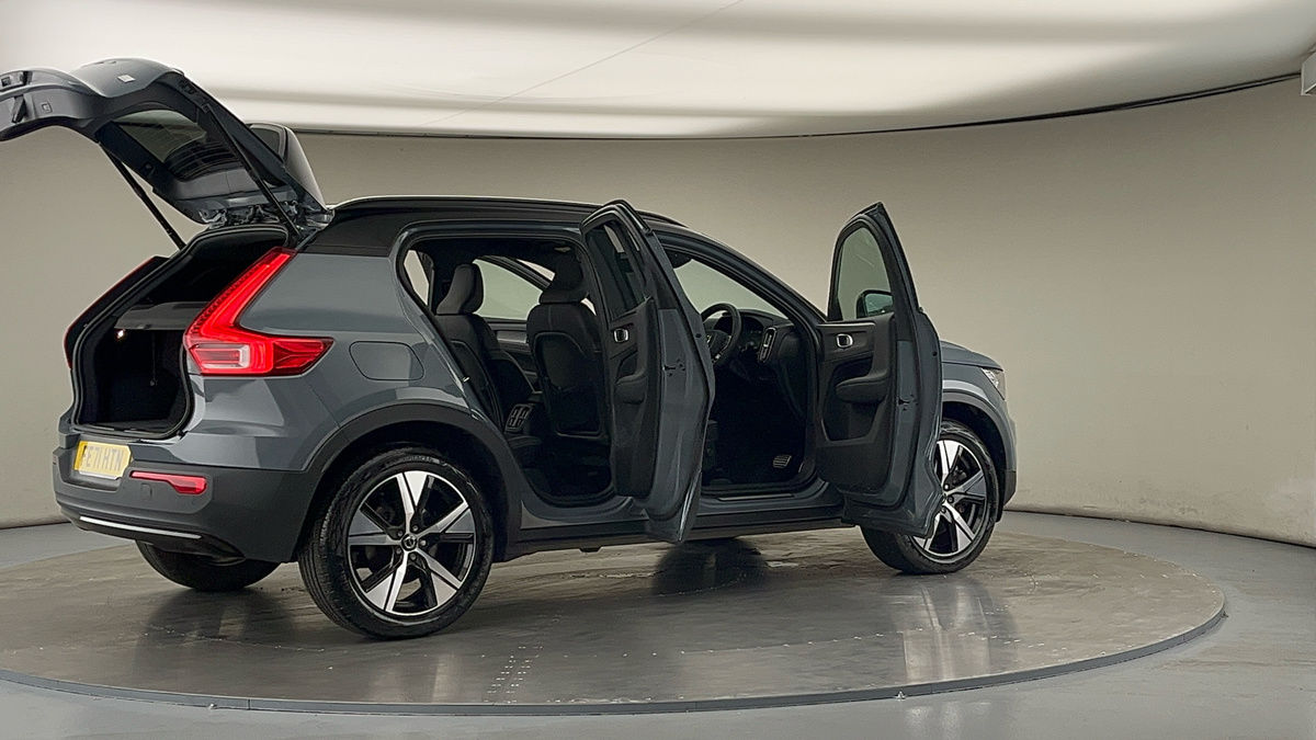 More views of Volvo XC40