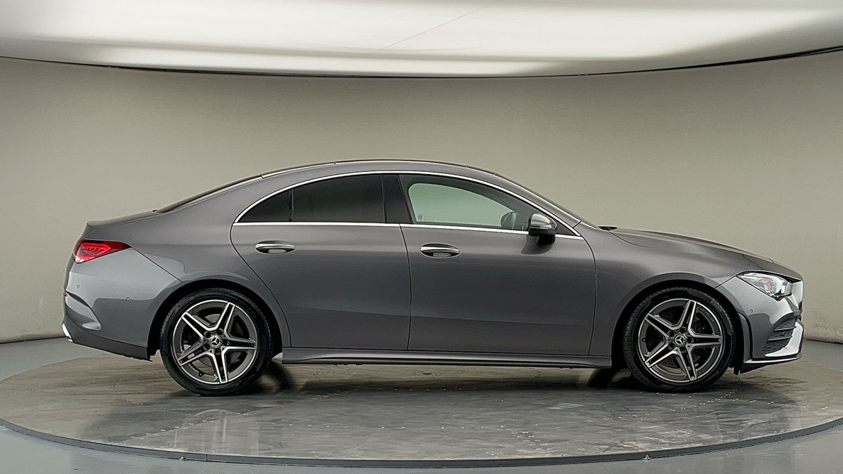 Mercedes-Benz CLA Image 16