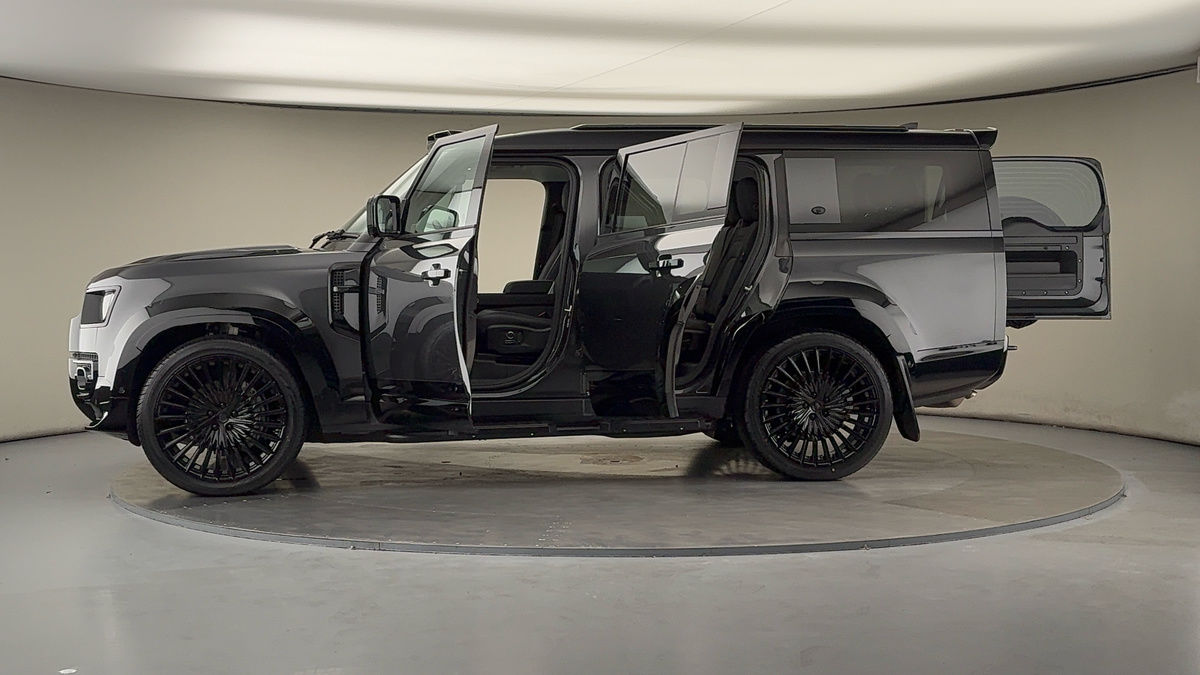 More views of Land Rover Defender 130