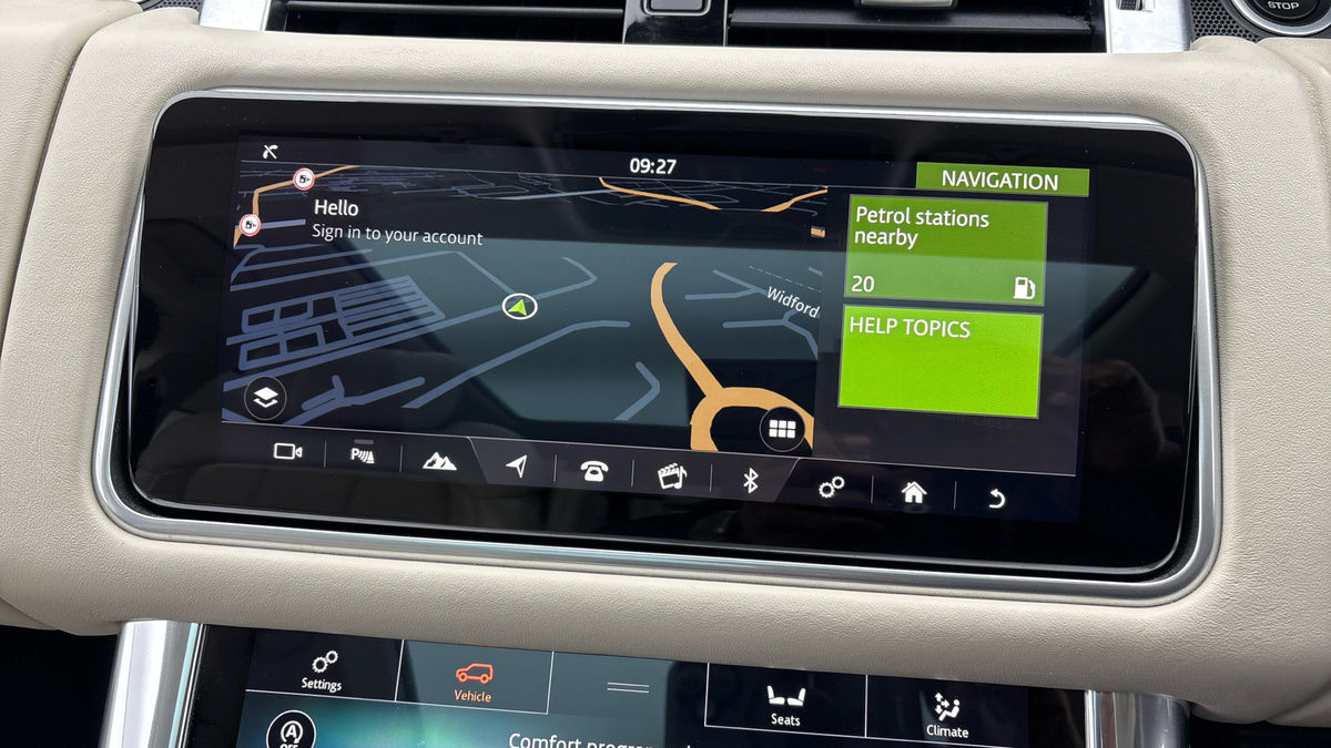 Land Rover Range Rover Sport Image 17