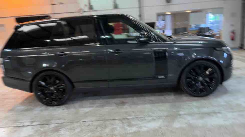 More views of Land Rover Range Rover