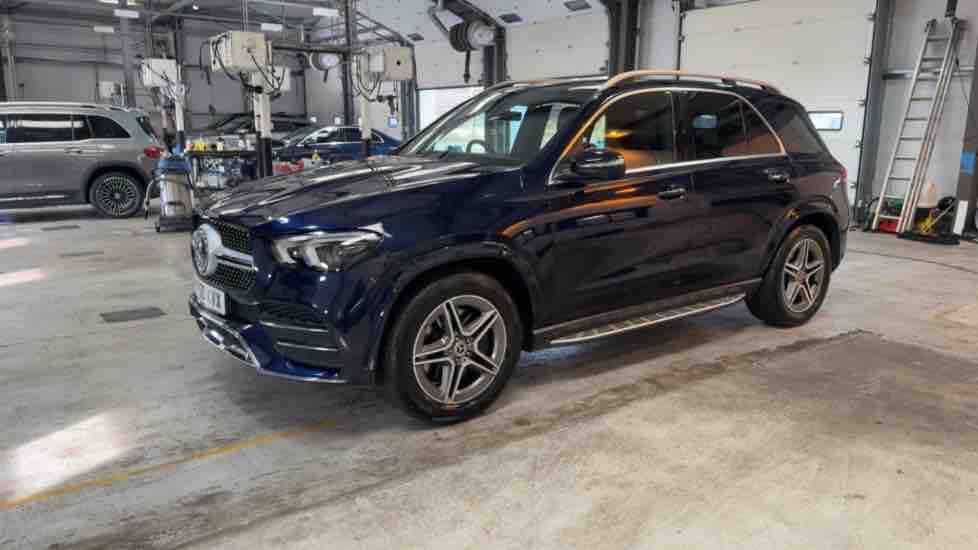 More views of Mercedes-Benz GLE