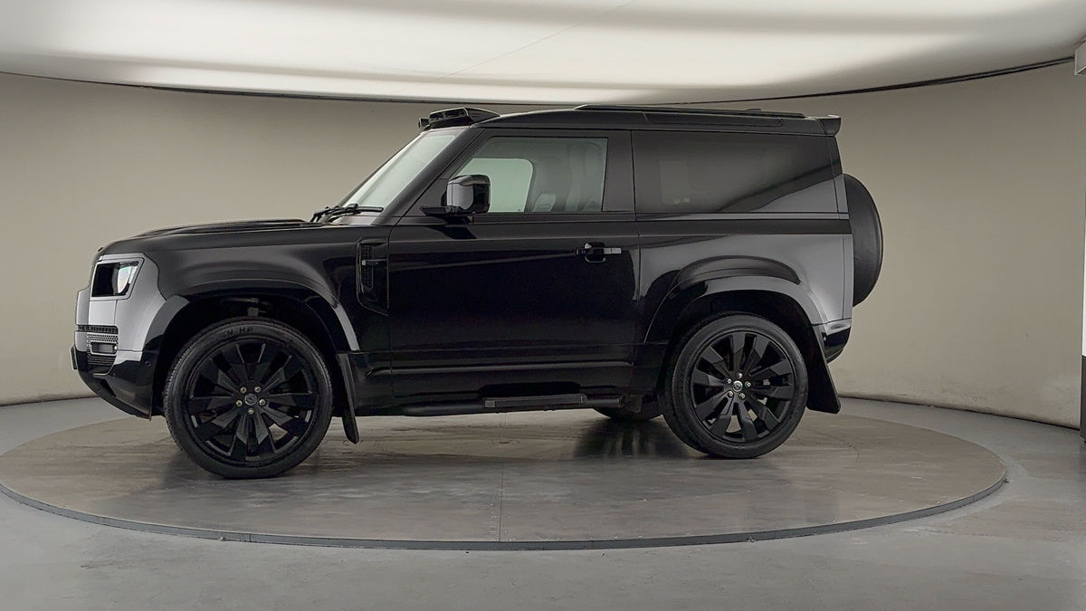 More views of Land Rover Defender 90