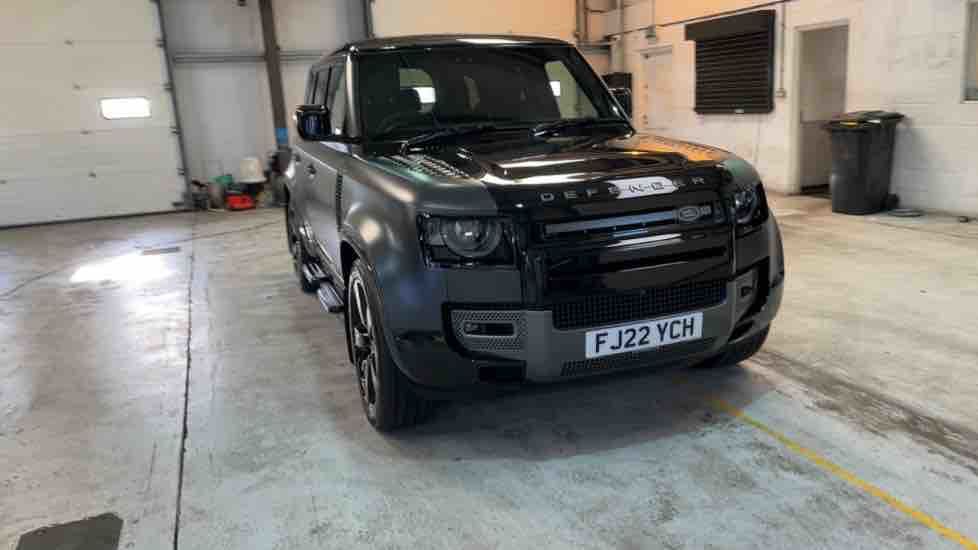 More views of Land Rover Defender 110