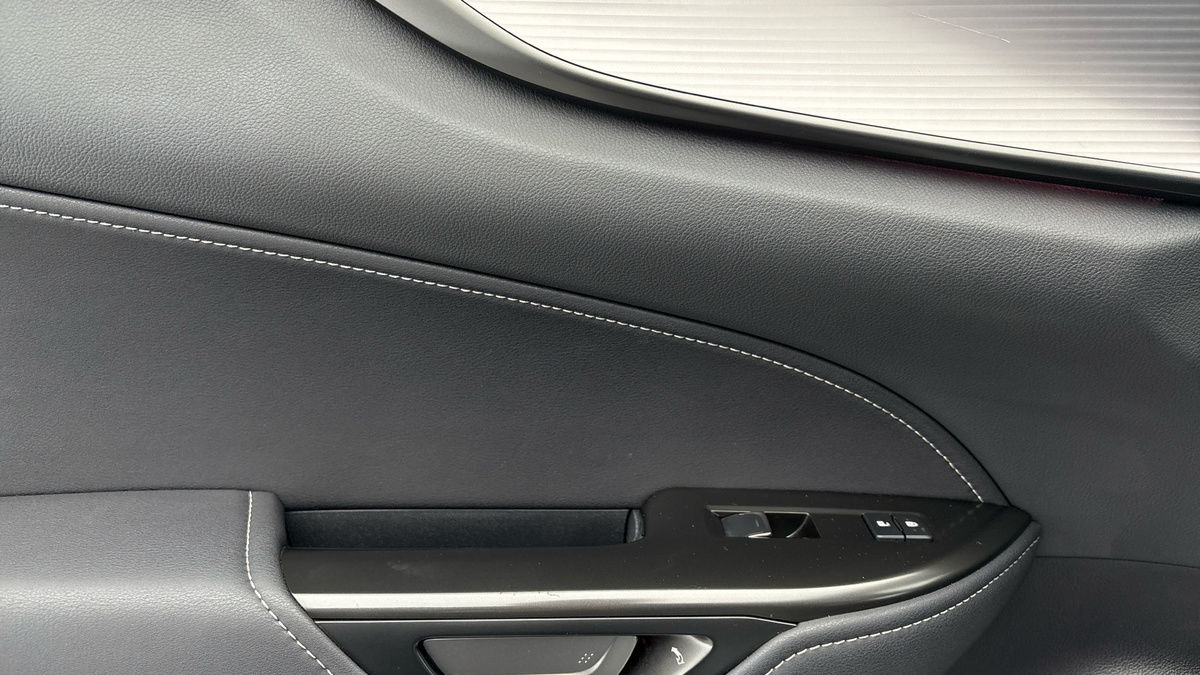 Lexus NX Image 19