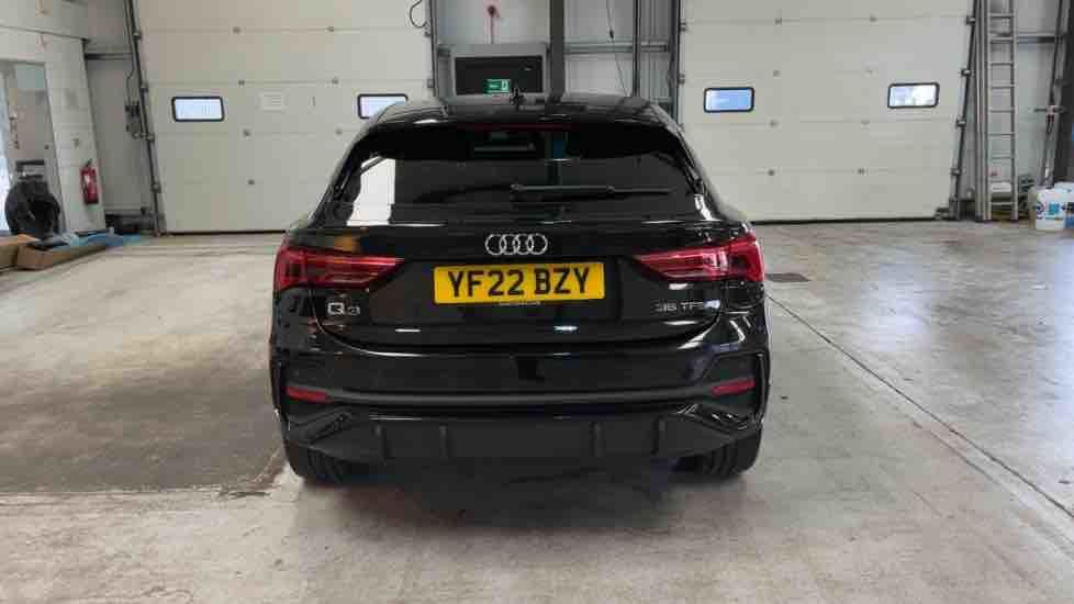 More views of Audi Q3