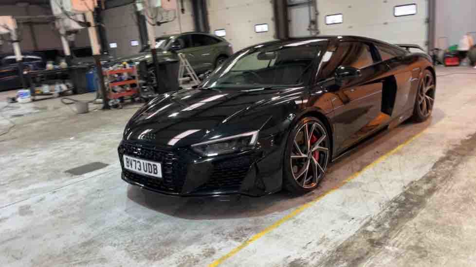More views of Audi R8
