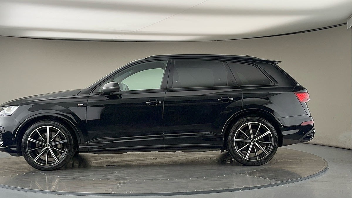 Audi Q7 Image 15