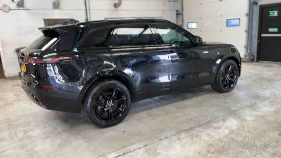 More views of Land Rover Range Rover Velar