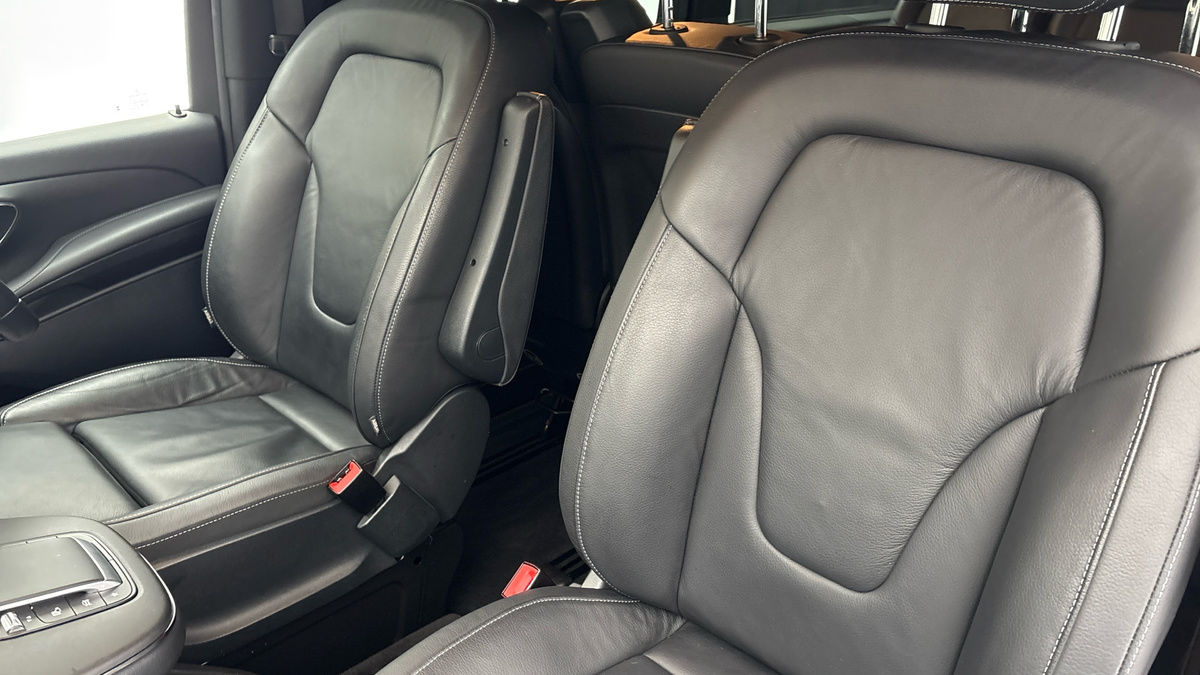 Mercedes-Benz V Class Image 7