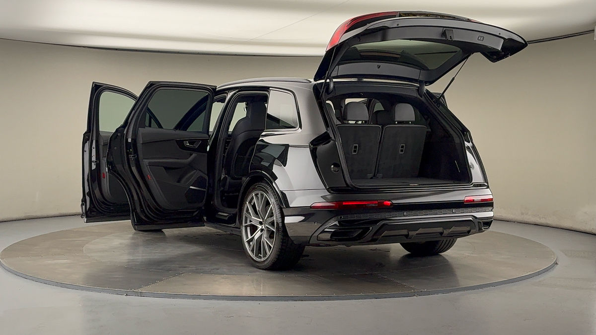 Audi Q7 Image 23