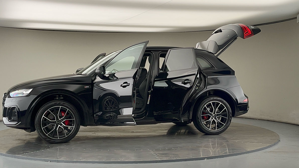 More views of Audi Q5