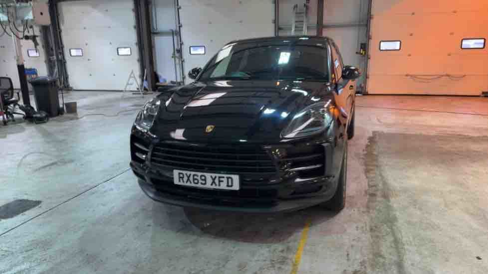 More views of Porsche Macan