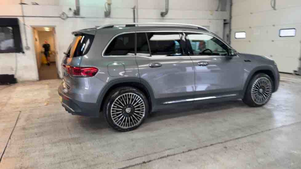 More views of Mercedes-Benz EQB