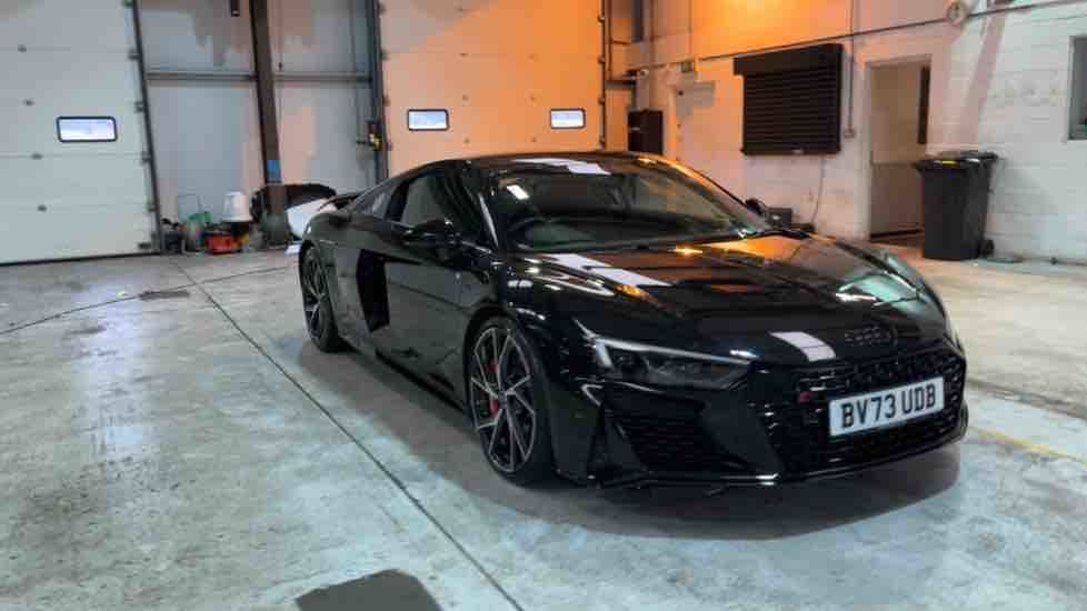 More views of Audi R8