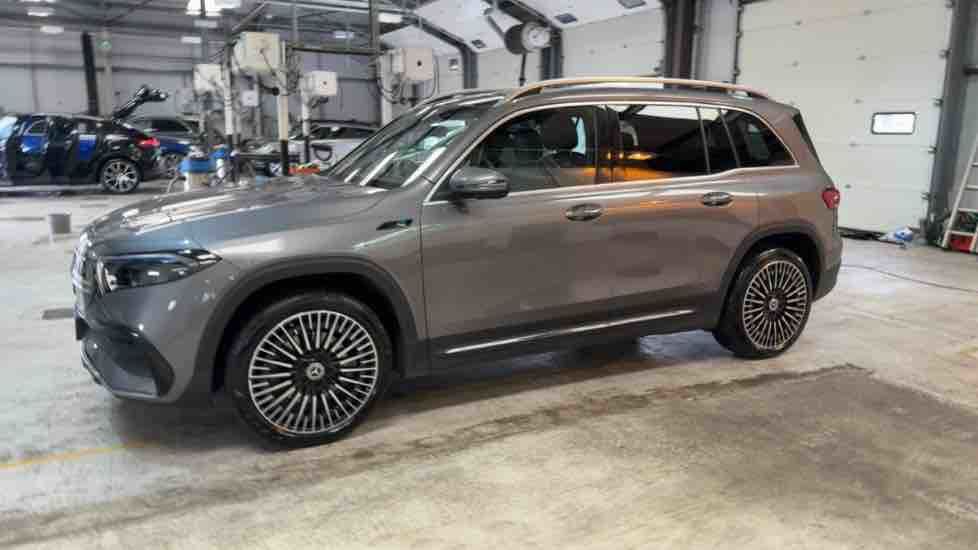 More views of Mercedes-Benz EQB