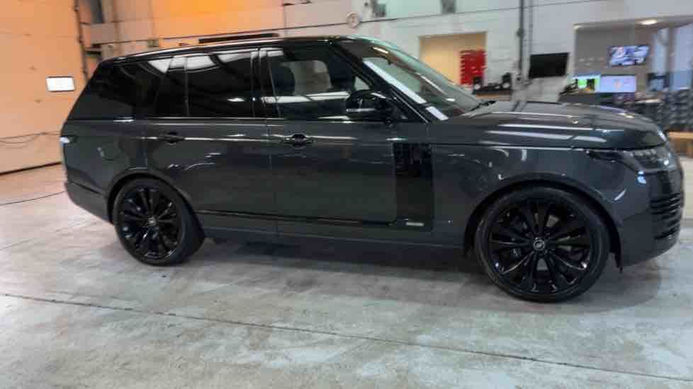 More views of Land Rover Range Rover
