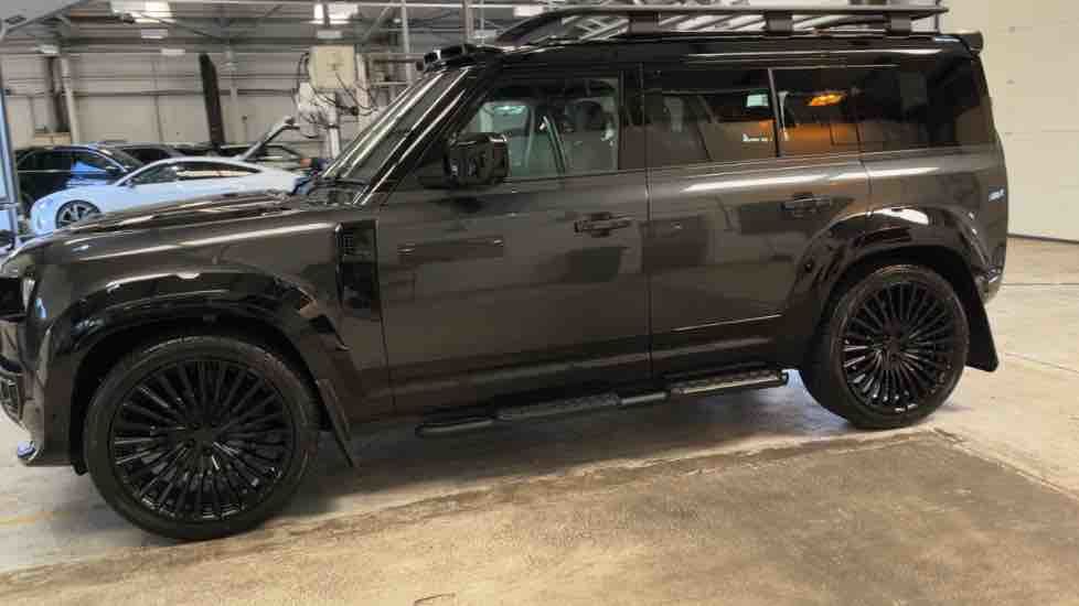 More views of Land Rover Defender 110