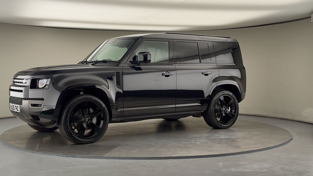 More views of Land Rover Defender 110