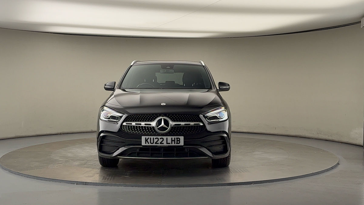 Mercedes-Benz GLA Image 3