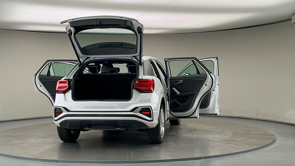 More views of Audi Q2