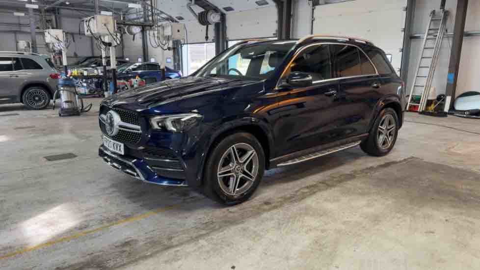 More views of Mercedes-Benz GLE