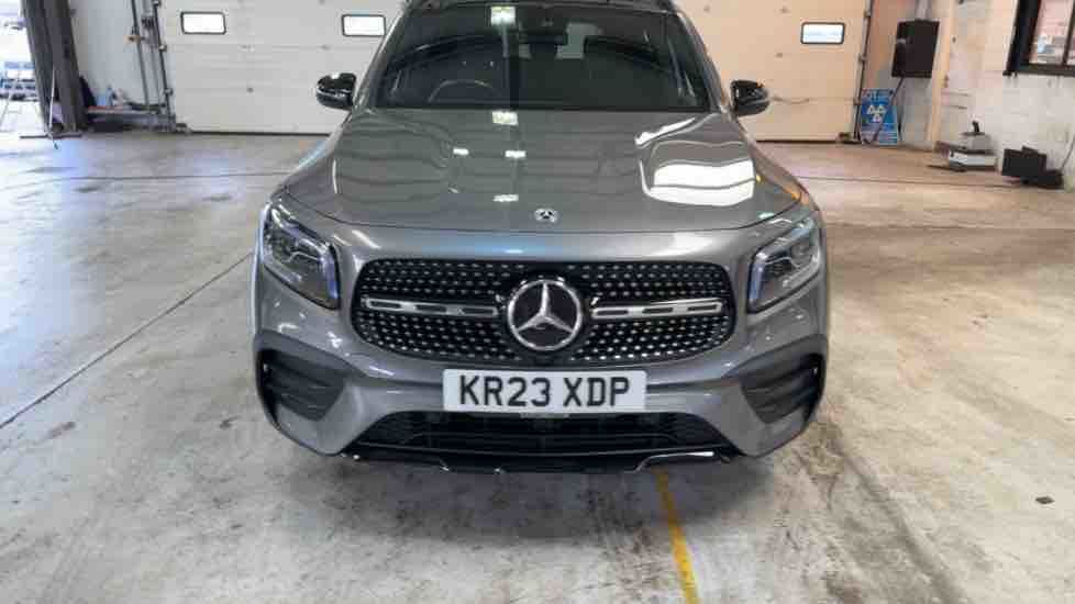 More views of Mercedes-Benz GLB