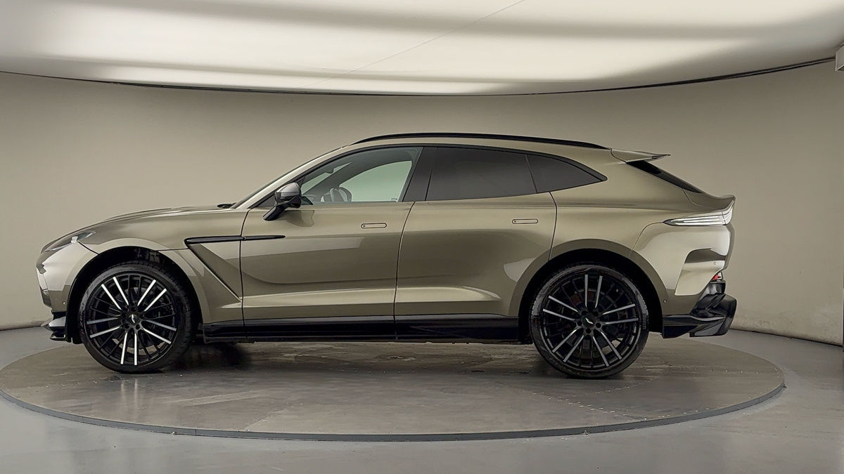 More views of Aston Martin DBX