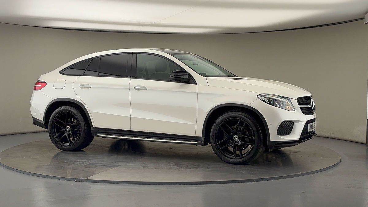 More views of Mercedes-Benz GLE