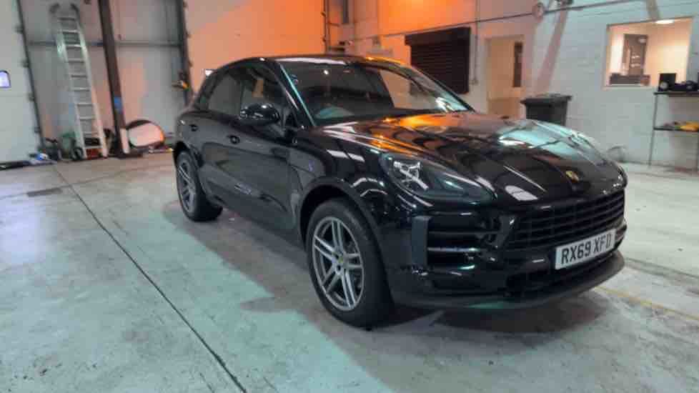 More views of Porsche Macan