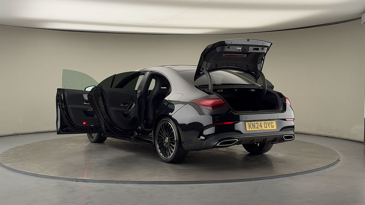 Mercedes-Benz CLA Image 23