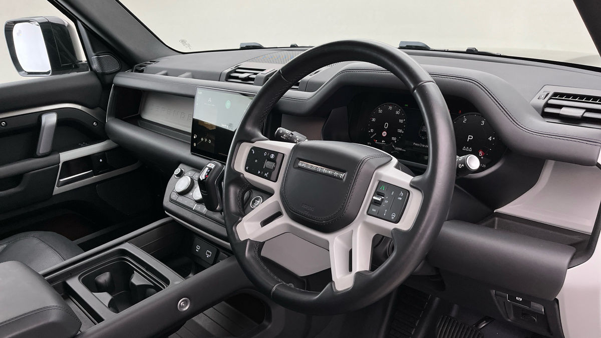 Land Rover Defender 110 Urban Image 10