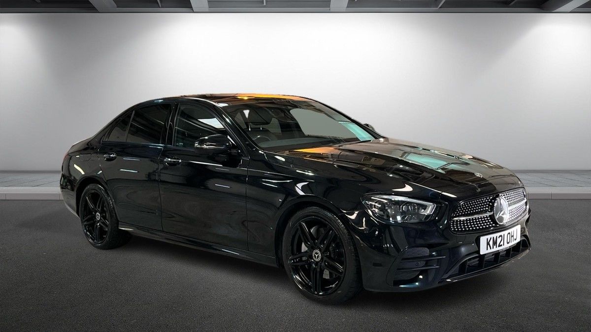 Mercedes-Benz E Class Sticky Header Image