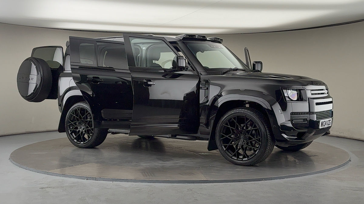 More views of Land Rover Defender 110