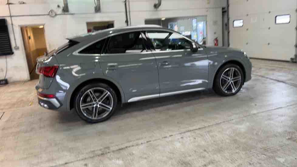 More views of Audi SQ5