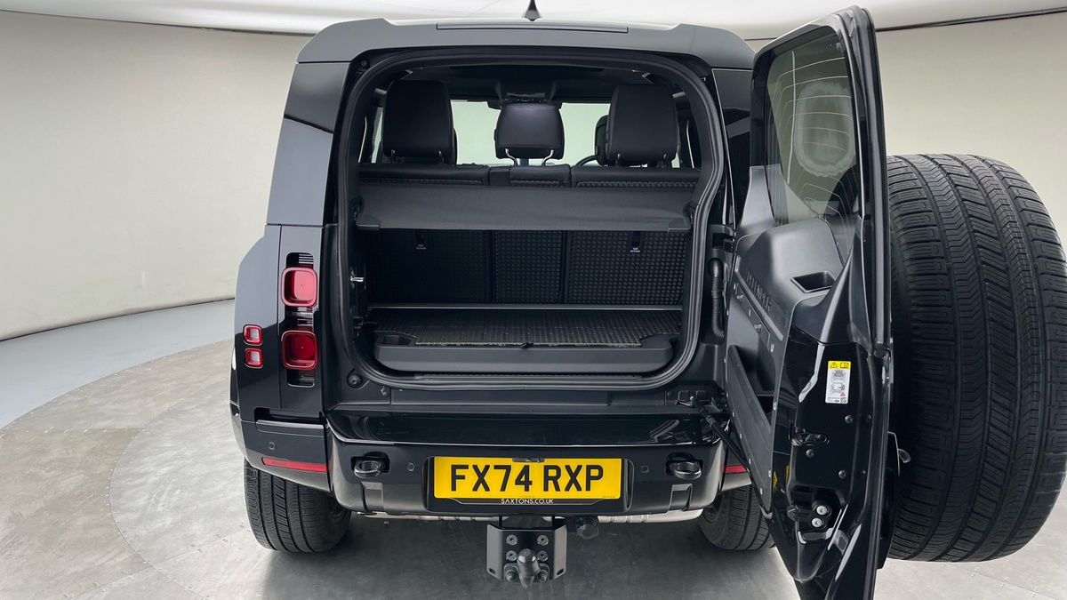 Land Rover Defender 90 Image 11