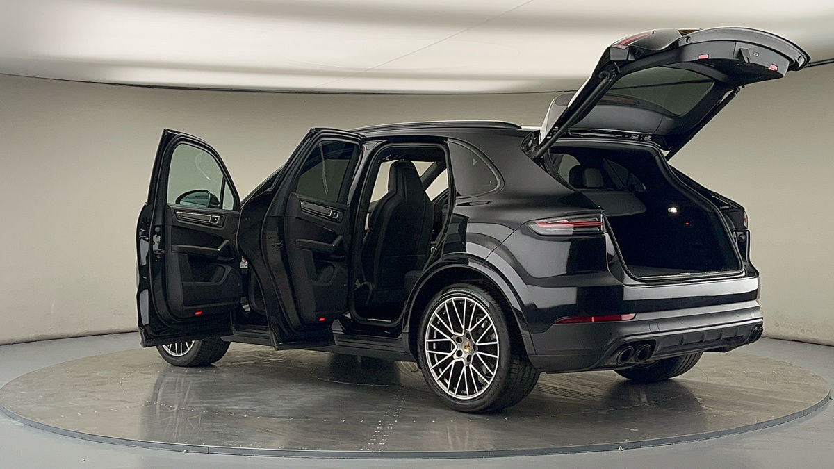 More views of Porsche Cayenne