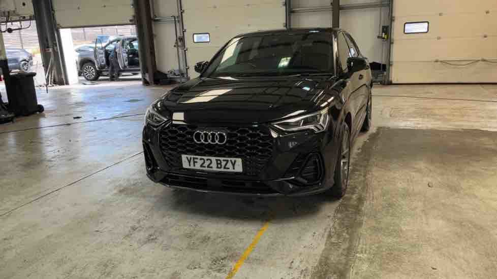 More views of Audi Q3