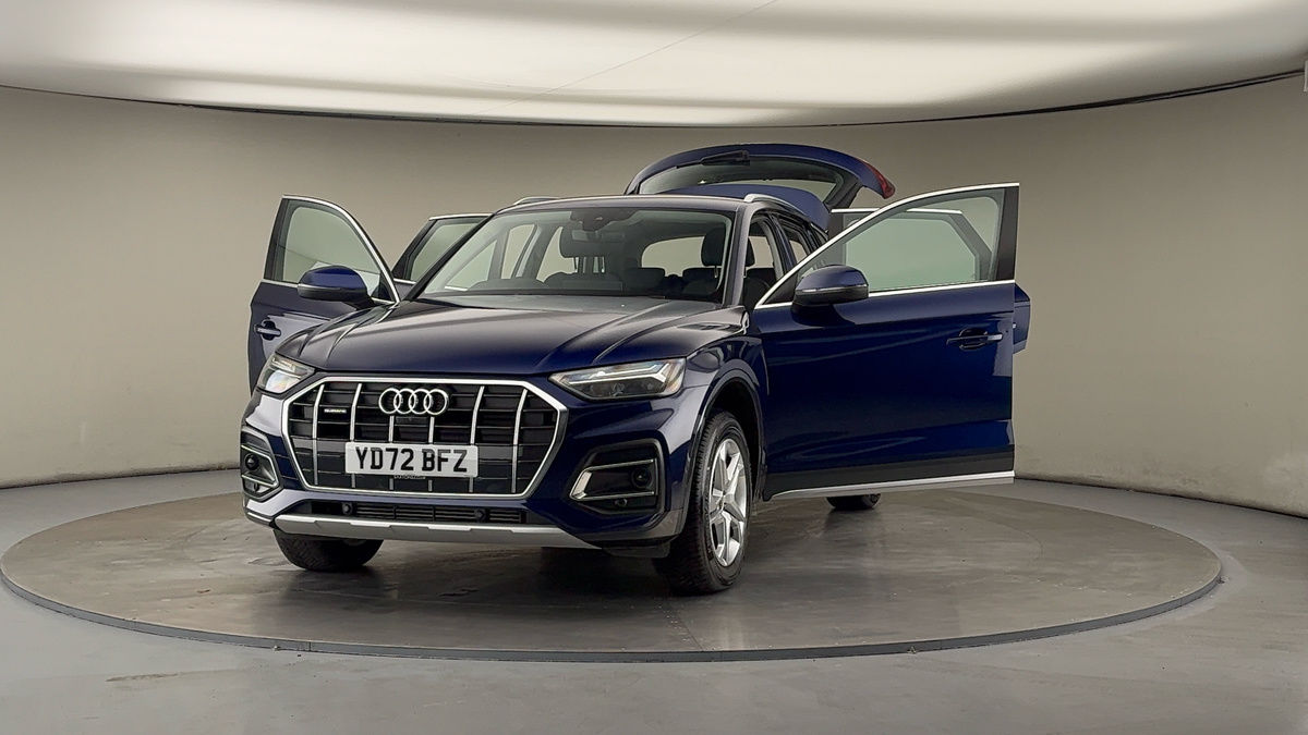 More views of Audi Q5